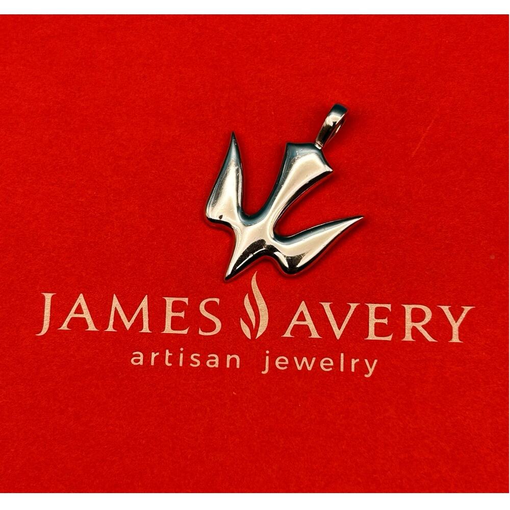 James Avery Retired Sterling Silver Descending Dove Holy Spirit Peace Pendant LG